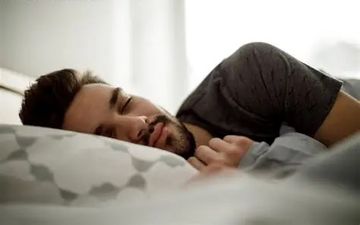 ۶ روش که خواب ممکن است به کاهش وزن کمک کند