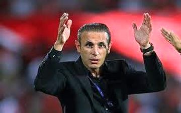 کنایه یحیی گل محمدی به تصمیم سران AFC