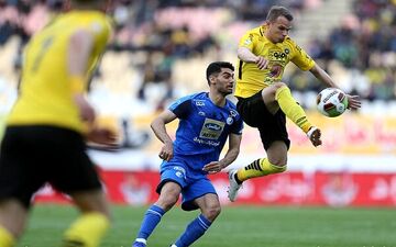 کریمی:تنها راه صعود،شکست الهلال است!