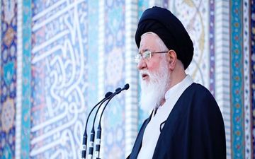 آیت الله علم الهدی: ضرورت حل مشکلات معیشتی در دولت مردمی

