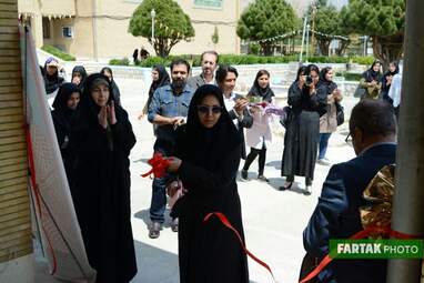 برپایی نمایشگاه گروهی پوستر هنرمندان کرمانشاهی به مناسبت روز جهانی گرافیک در دانشکده فنی‌وحرفه‌ای دختران