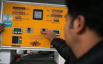 
سهمیه بنزین جبرانی برای مردم در نظر گرفته می‌شود