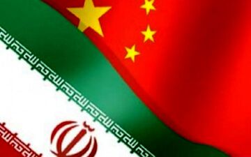 هاآرتص: توافق ایران و چین، شکست استراتژی ترامپ و نتانیاهو را نشان داد