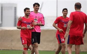 ستاره پرسپولیس بر سر دو راهی 