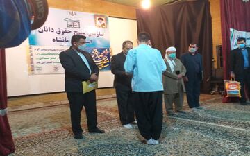 آزادی ۲۵ زندانی در هفتمین مرحله نهضت آزادسازی زندانیان سازمان بسیج حقوق دانان استان کرمانشاه