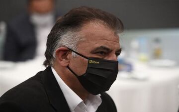 طاهری: ما کار خیرخواهانه کردیم تا پیکانی‌ها کرونا نگیرند / قهرمان نیم فصل از هیچ تیمی نمی‌ترسد
