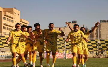 قیچی برگردان فیروز کار را تمام کرد؛ فجرسپاسی فاتح دربی!
