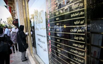 مدیریت بازار ارز برای کنترل نرخ/قیمت دلار به ۱۳۷۴۰ تومان رسید