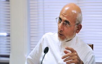 اگر آقای رضایی خودش احساس اتهام می‌کند به رفتار خودش برمی‌گردد