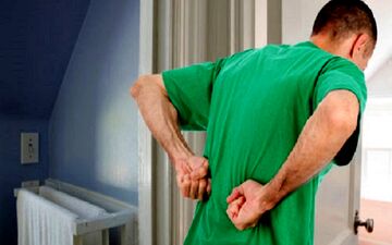 نشانه های هشداردهنده در ابتلای به سنگ کلیه