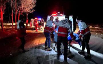 نجات جان مادر باردار گرفتار در برف و کولاک