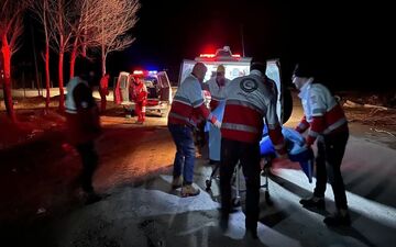 نجات جان مادر باردار گرفتار در برف و کولاک
