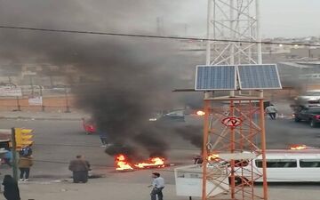 حضور مجدد معترضان در مرکز بغداد/ درگیری‌ها در استان کربلا و بسته شدن ادارات و مسیرها در نجف