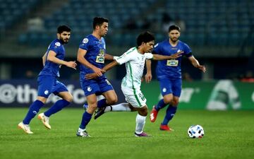 استقلال دستش خالی بود/ الاهلی با کمک داور پیروز شد