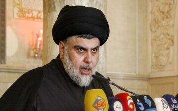 مقتدی صدر تردیدکنندگان در میدان التحریر را سرزنش کرد