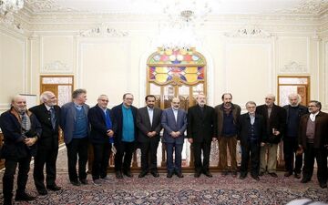 دیدار لاریجانی با رئیس رسانه ملی و برخی کارگردان‌های سریال‌های تلویزیونی 