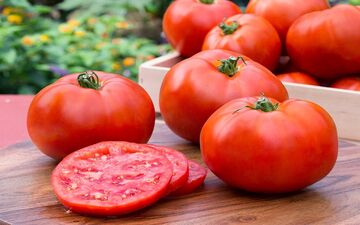 با این خوراکی قرمزرنگ به جنگ عفونت کلیه بروید