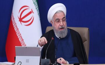 روحانی: هیچ دولتی قادر نخواهد بود بدون حضور مردم مشکلات را حل کند