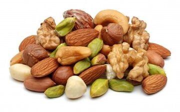 ۱۰عدد بادام به اندازه ۵پرس چلو کباب ارزش غذایی دارد 