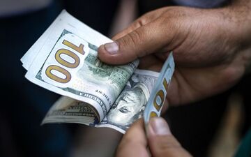 

  
پیش‌بینی روند قیمت دلار در سال جاری
