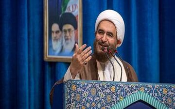 امام جمعه موقت تهران؛ یک تیم قوی در حال دنبال کردن مذکرات است