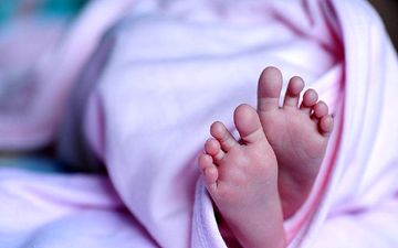تولد چهلمین نوزاد سالم از مادر مبتلا به کرونا در شیراز