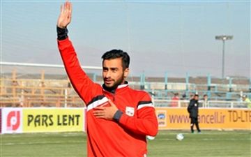  مهدی‌زاده: بازیکن تراکتور هستم و سنگ‌تمام می‌گذارم 
