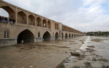زاینده‌رود بازگشایی می‌شود