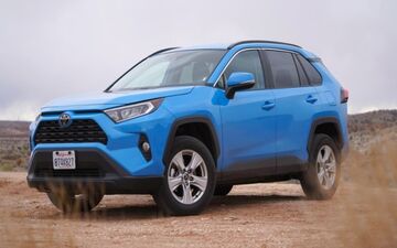 مشکلات شایع تویوتا RAV4: ۷ مورد مهم برای خریداران