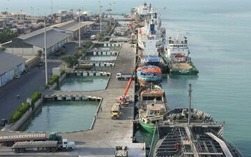 توقیف ۹۷ میلیارد ریال کالای قاچاق در بندر گناوه