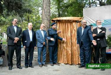مراسم رونمایی از تندیس میرزا رضا کلهر