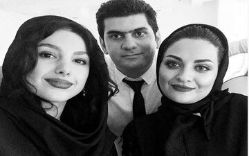 سلفی جوانه دلشاد به همراه لیلا ایرانی و همسرش