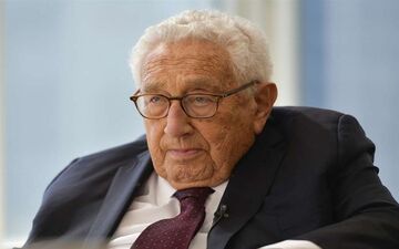  وزیر امور خارجه سابق آمریکا: ما در آستانه جنگ با روسیه و چین هستیم