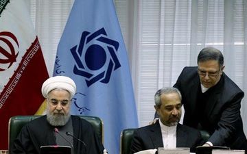 دست اندازی دولت یازدهم به منابع بانک مرکزی/ افزایش‌ بیش از ٢٠ درصدی استقراض در سه سال گذشته