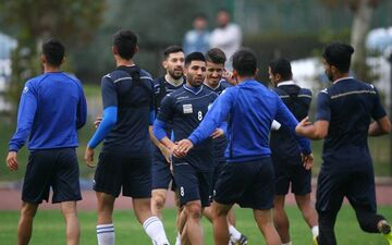 بازیکنان به دنبال پول‌های خارجی استقلال