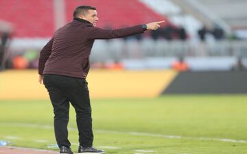 رافت: اوسمار اشتباه کرد دوباره به پرسپولیس برگشت 