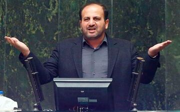 وضعیت حقوق بازنشستگان و کارمندان خوب نیست/ افزایش حقوق ۱۰ درصدی پاسخگوی تورم موجود نیست
