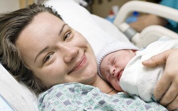 چرا سزارین همچنان طرفدار دارد؟