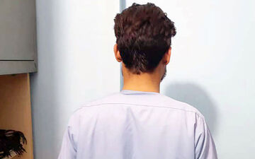 انگیزه‌های پسر دخترنما با حضور بین دختران/ شکایت دختر جوان او را به دام انداخت 