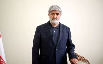 مطهری: پدرم مخالف حضور «روحانیت» در پست‌های اجرایی بـود / برقراری رابطه با آمریکا، «منافاتی» با آرمان‌های انقلاب ندارد