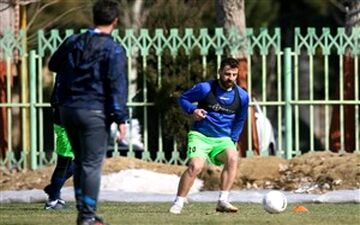 بازگشت دو بازیکن خارجی استقلال مشروط شد