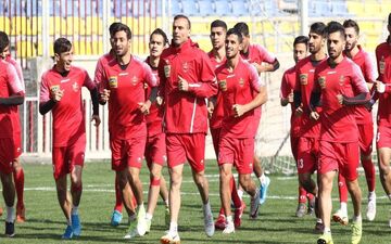 اصرار هیئت مدیره پرسپولیس برای خروج نام دو ستاره از لیست مازاد 