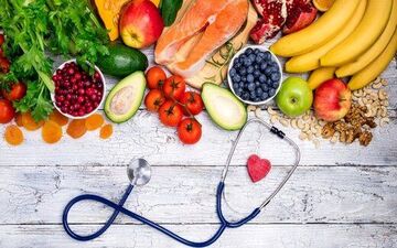دچار کم خونی هستی؟ بیا تا میوه هایی رو بهت بگم تا جبرانش کنه!