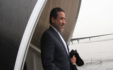 عراقچی به اتریش رفت

