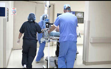 فیلم/ نگاهی گذرا به کادر درمانی مقابله با کرونا در جهان