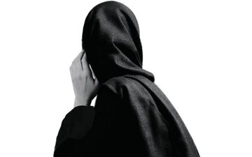 
دردسر عکس های ناجور زن ۲۴ ساله در کنار مرد صیغه ای
