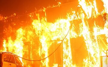 حریق کارخانۀ ریسندگی در جاده قدیم ماهان