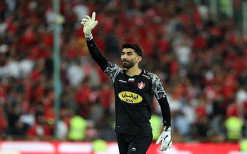 ذخیره بیرانوند از پرسپولیس دور شد/ جذب بازیکن خارجی به ضرر عزت‌اللهی
