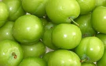 ممنوعیت خوردن گوجه سبز برای گروه های خاص