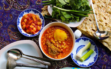 طرز تهیه آبگوشت نعنا و جعفری خوشمزه